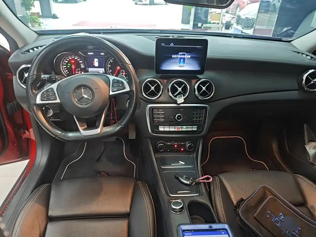 Mercedes-Benz GLA — фото 10