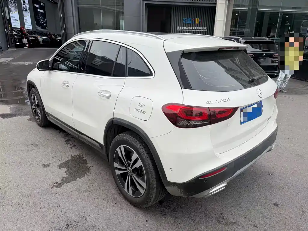 Mercedes-Benz GLA — фото 7