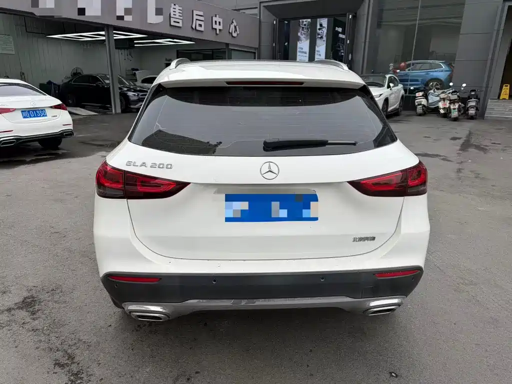 Mercedes-Benz GLA — фото 8