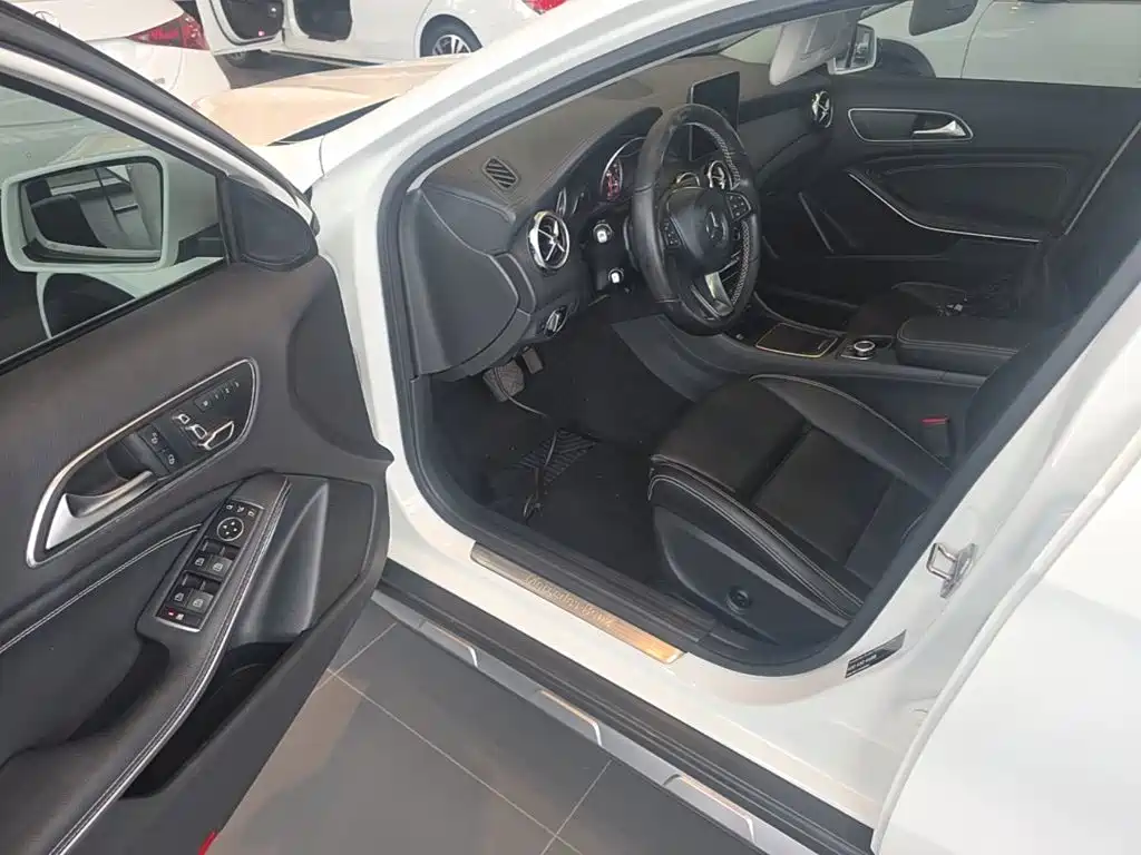 Mercedes-Benz GLA — фото 21