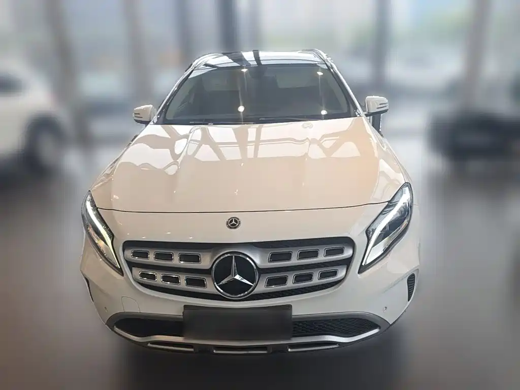 Mercedes-Benz GLA — фото 5