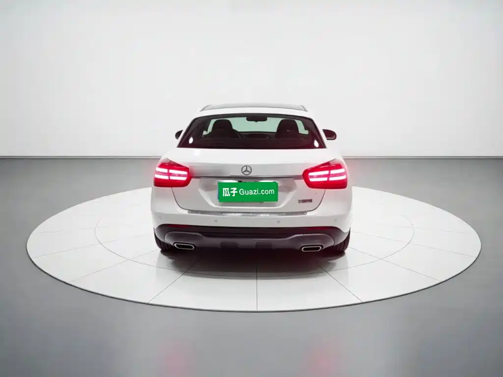 Mercedes-Benz GLA — фото 3