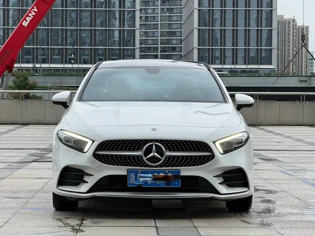 Mercedes-Benz A-Class — фото 11