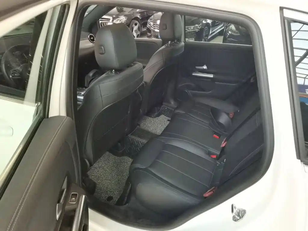Mercedes-Benz B-Class — фото 17