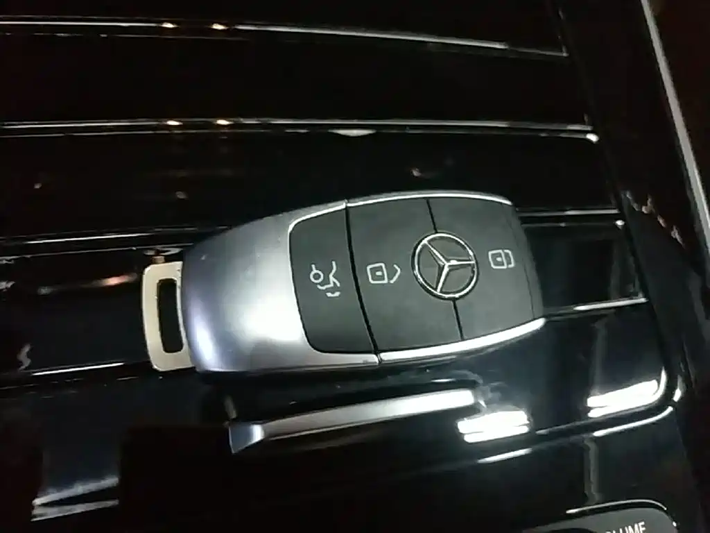 Mercedes-Benz GLA — фото 9