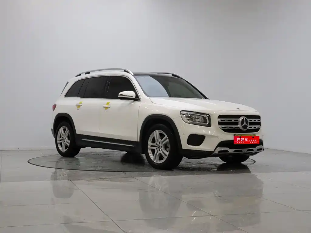 Mercedes-Benz GLB — фото 6