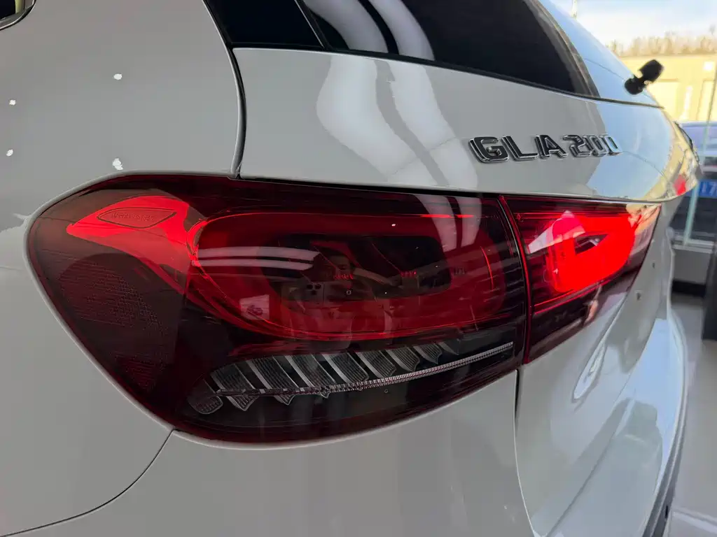 Mercedes-Benz GLA — фото 17