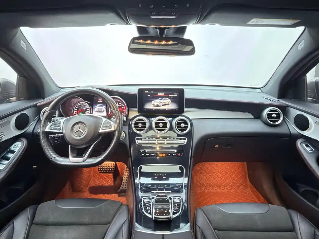 Mercedes-Benz GLC Coupe AMG — фото 9