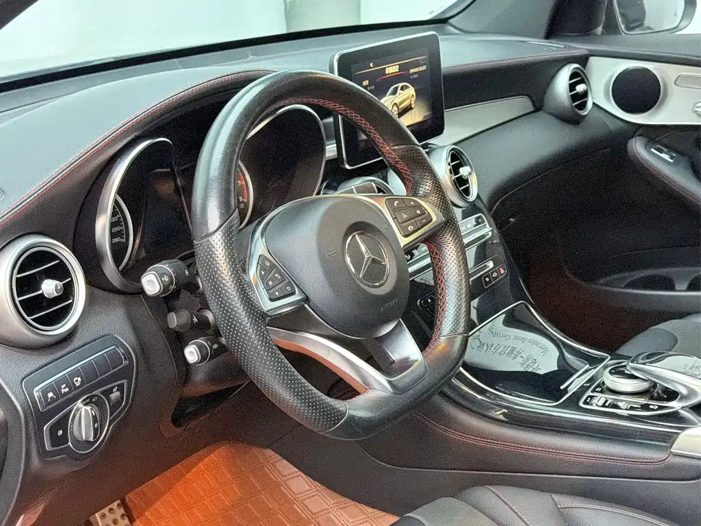 Mercedes-Benz GLC Coupe AMG — фото 10