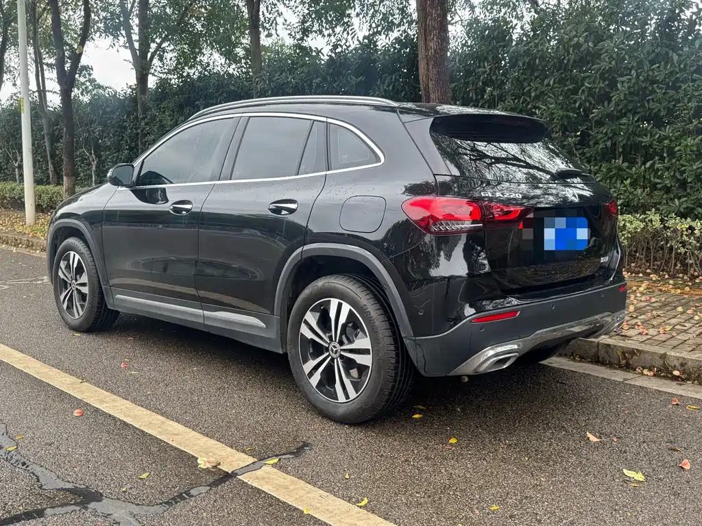 Mercedes-Benz GLA — фото 3