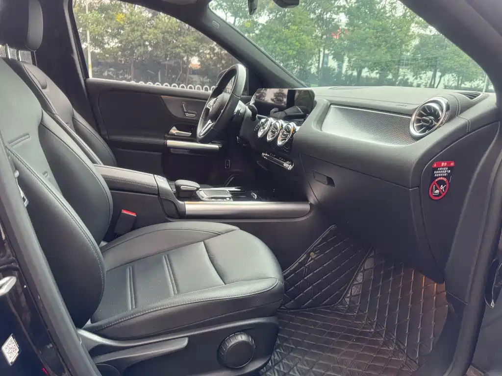 Mercedes-Benz GLA — фото 5