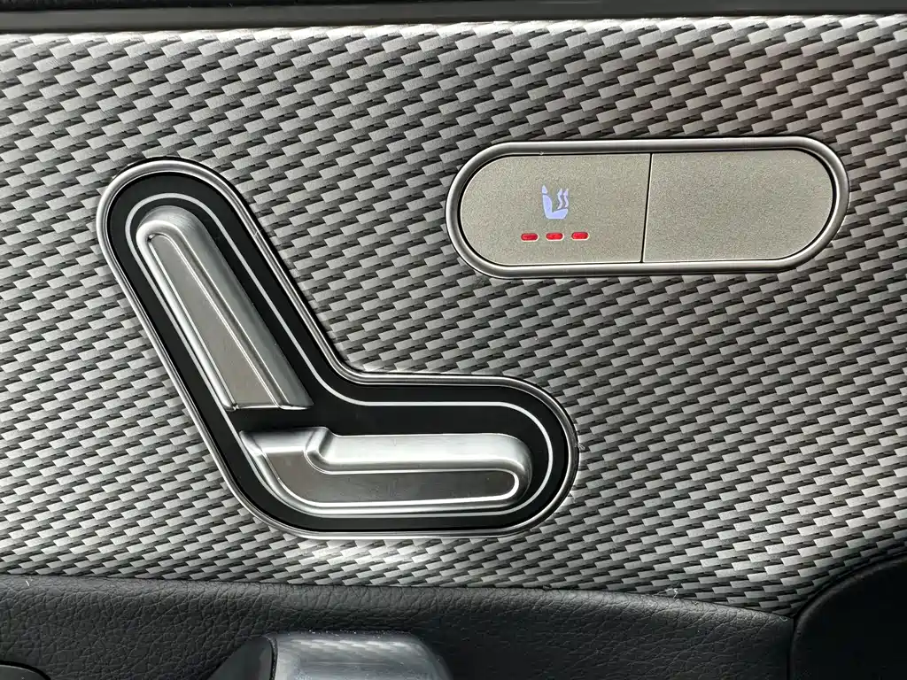 Mercedes-Benz A-Class — фото 11