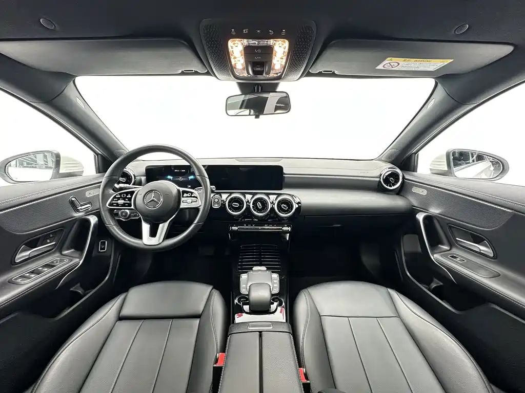 Mercedes-Benz A-Class — фото 6
