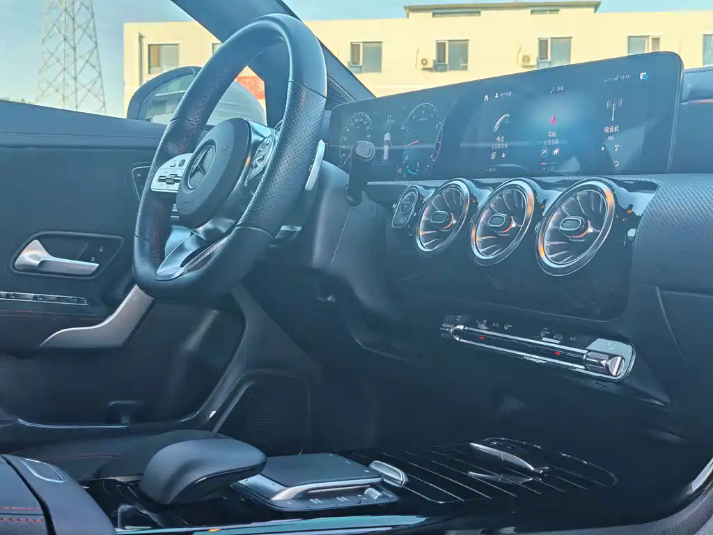 Mercedes-Benz CLA (Import) — фото 8