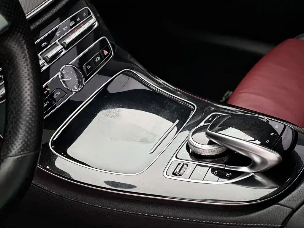 Mercedes-Benz E-Class (Import) — фото 5