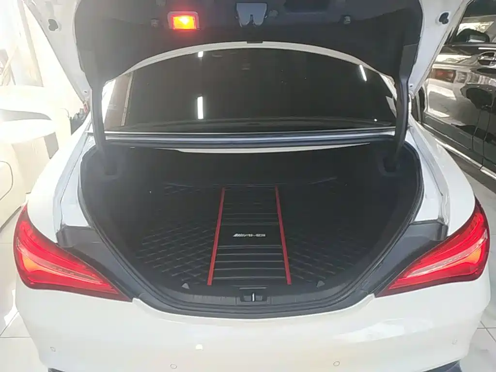 Mercedes-Benz CLA AMG — фото 19