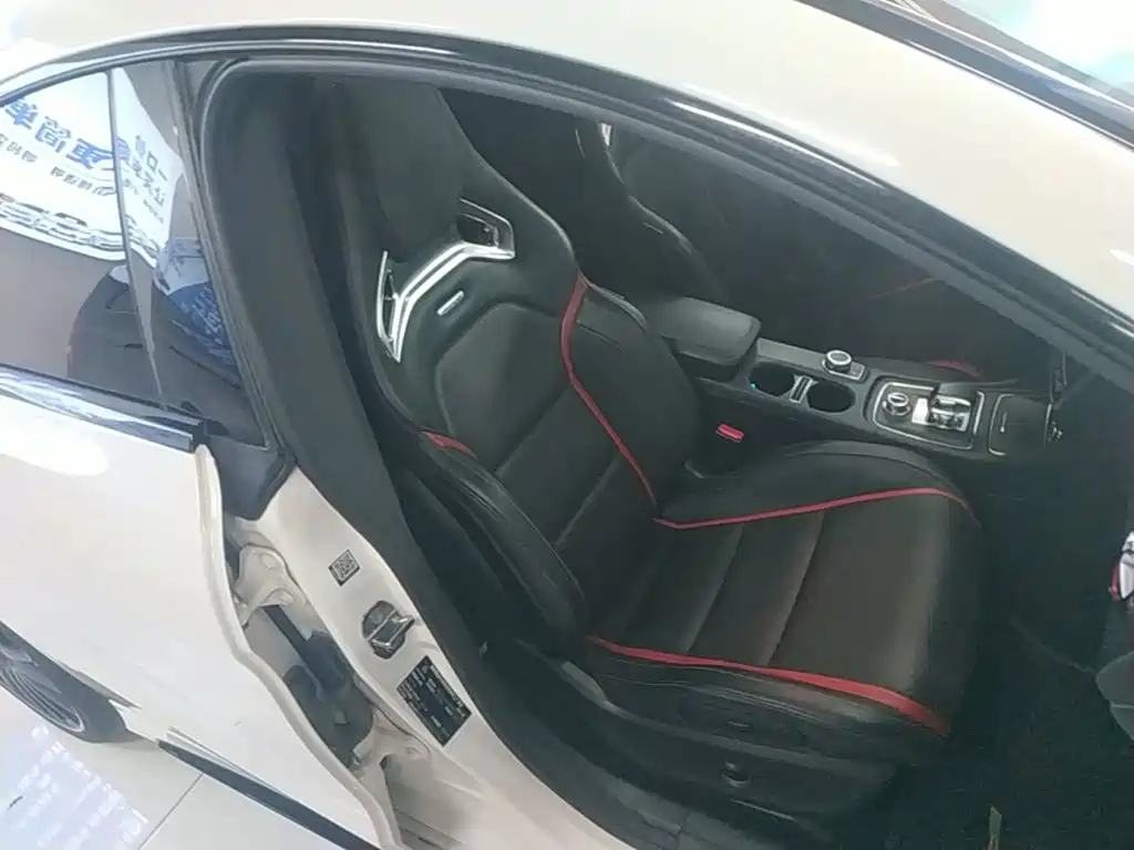 Mercedes-Benz CLA AMG — фото 25