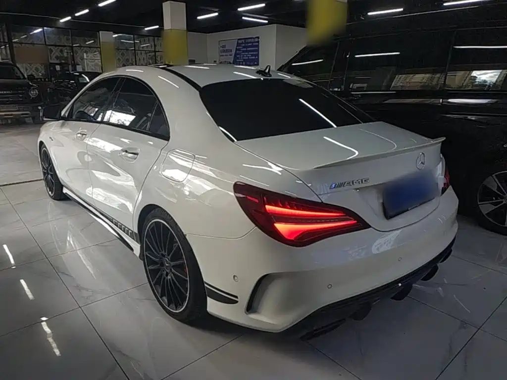 Mercedes-Benz CLA AMG — фото 5