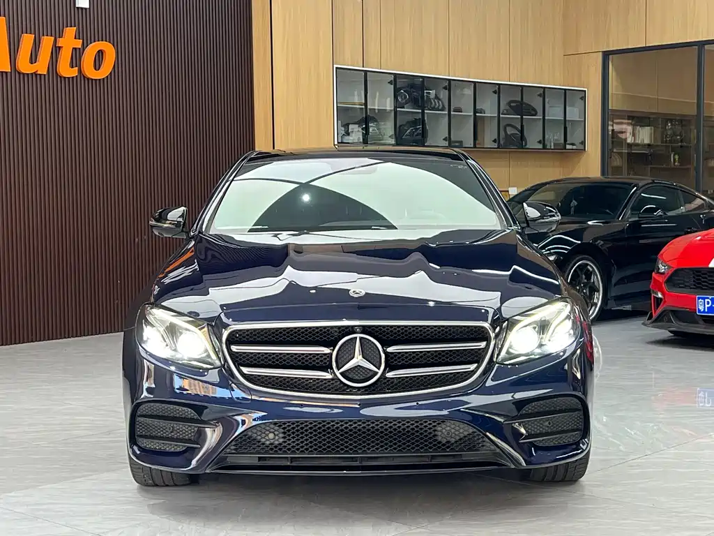 Mercedes-Benz E-Class (Import) — фото 2