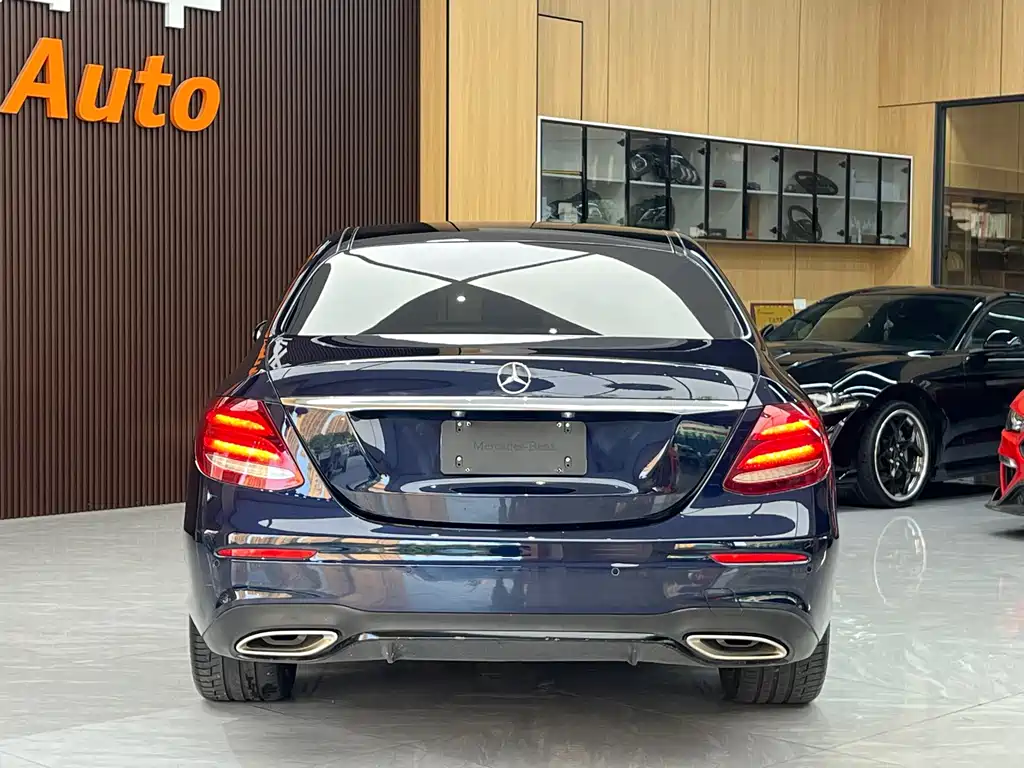 Mercedes-Benz E-Class (Import) — фото 5