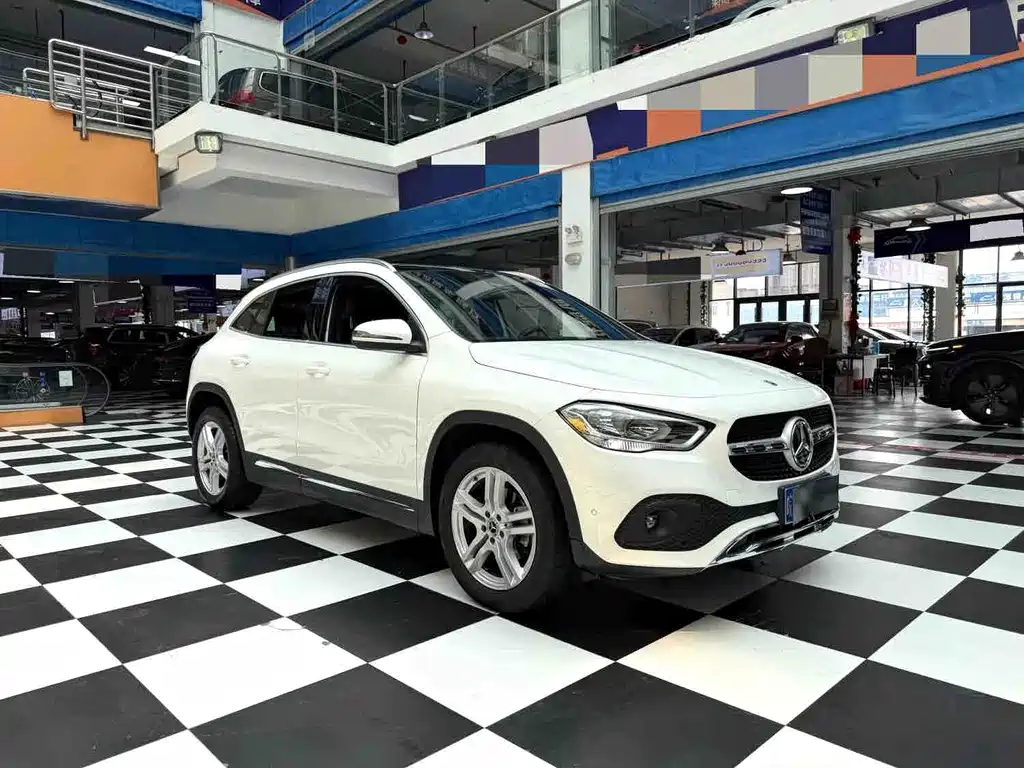 Mercedes-Benz GLA — фото 3