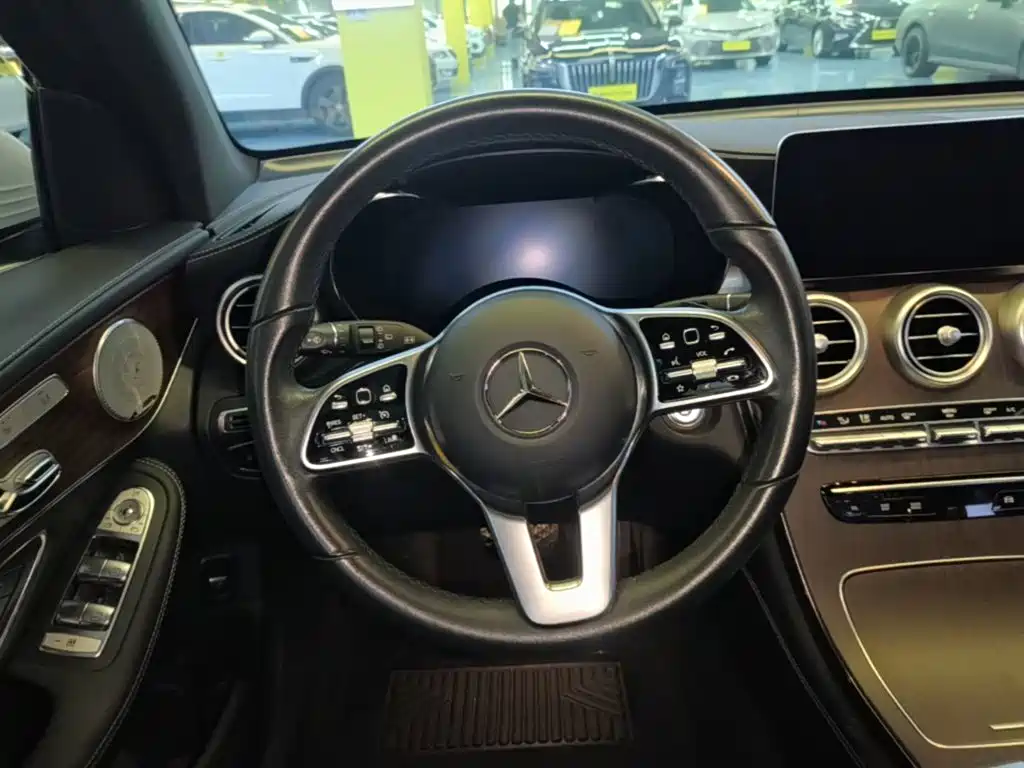 Mercedes-Benz GLC — фото 11