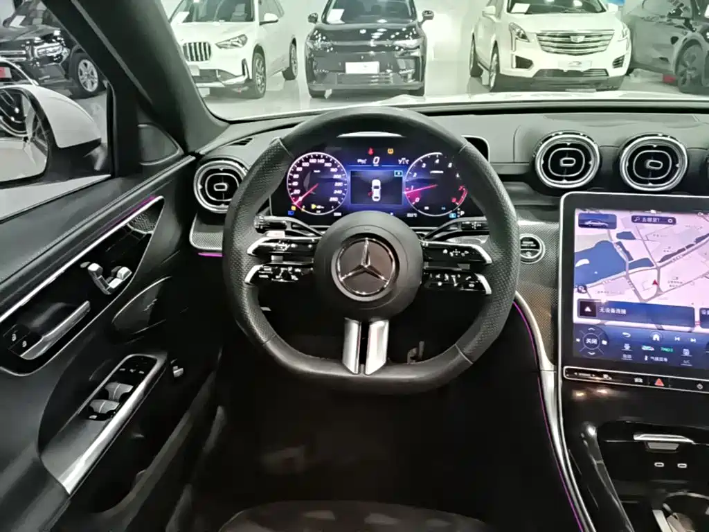 Mercedes-Benz C-Class — фото 11