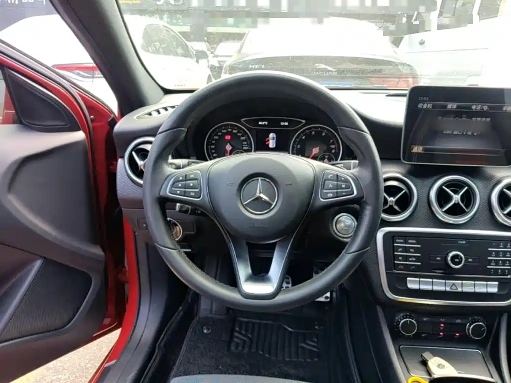 Mercedes-Benz A-Class (Import) — фото 7
