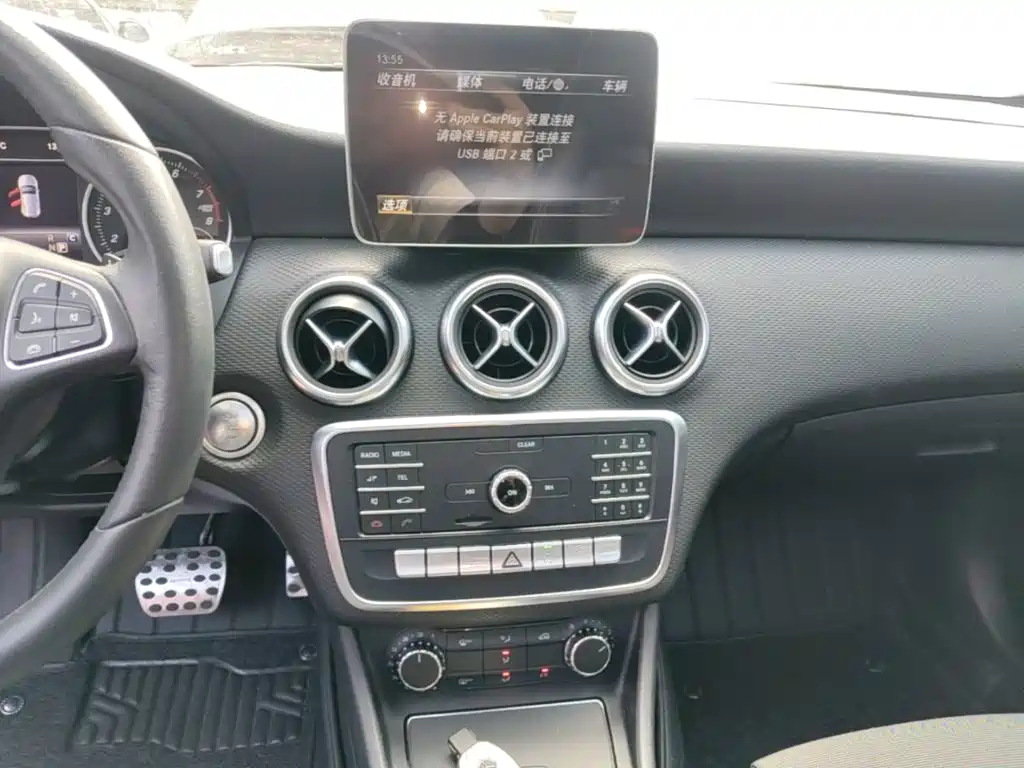 Mercedes-Benz A-Class (Import) — фото 9