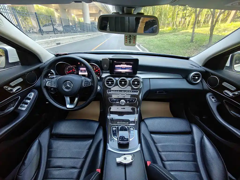 Mercedes-Benz C-Class — фото 13