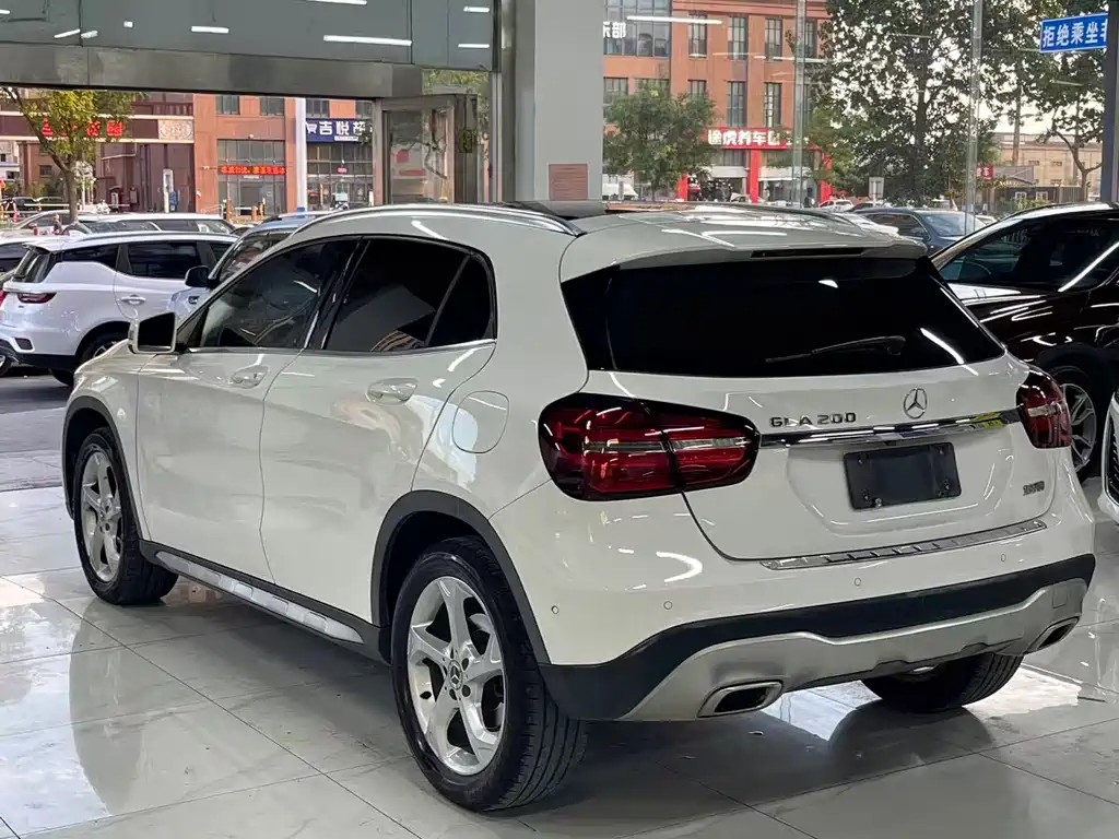 Mercedes-Benz GLA — фото 5
