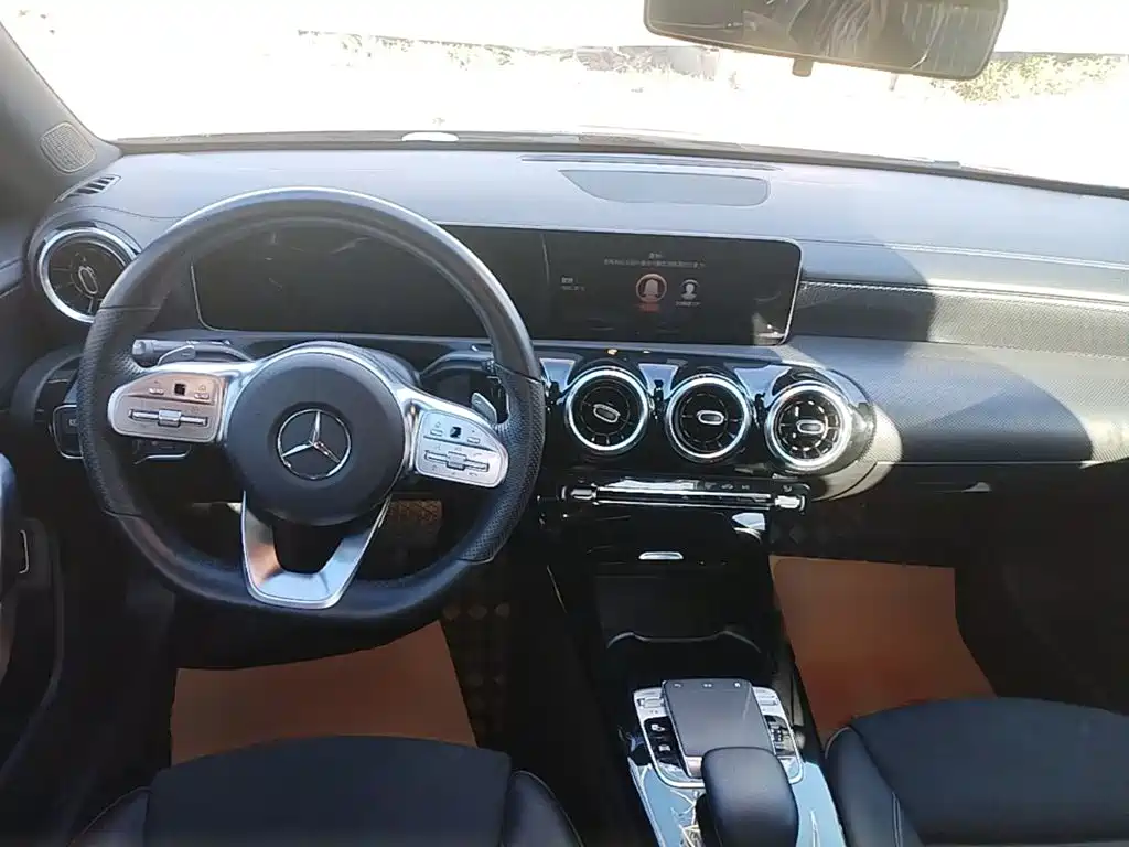Mercedes-Benz A-Class — фото 10