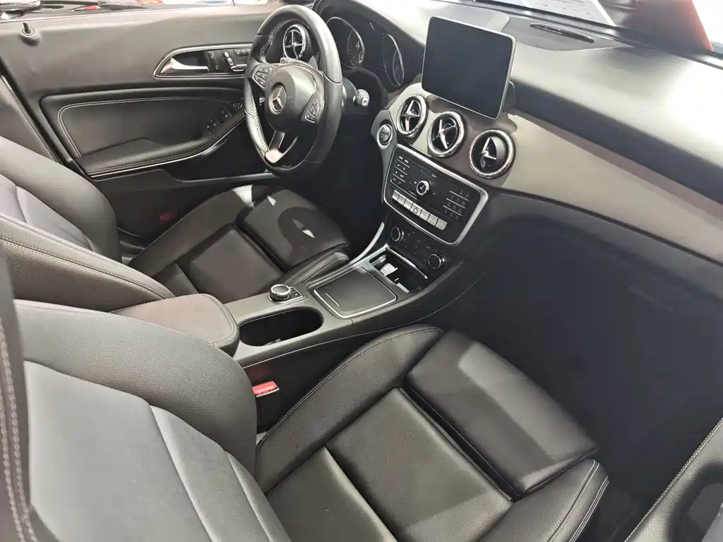 Mercedes-Benz CLA (Import) — фото 6