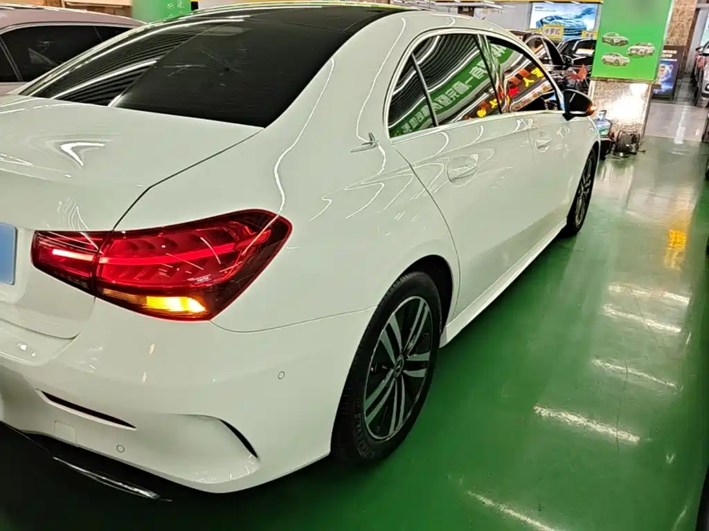 Mercedes-Benz A-Class — фото 7