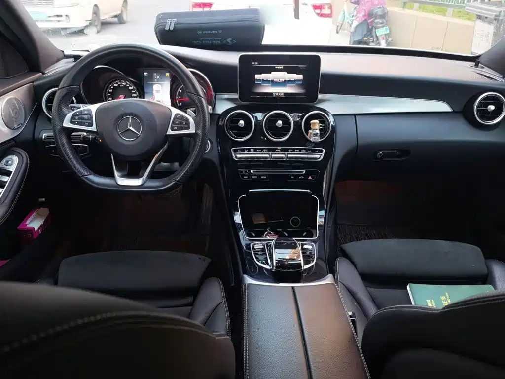 Mercedes-Benz C-Class — фото 10