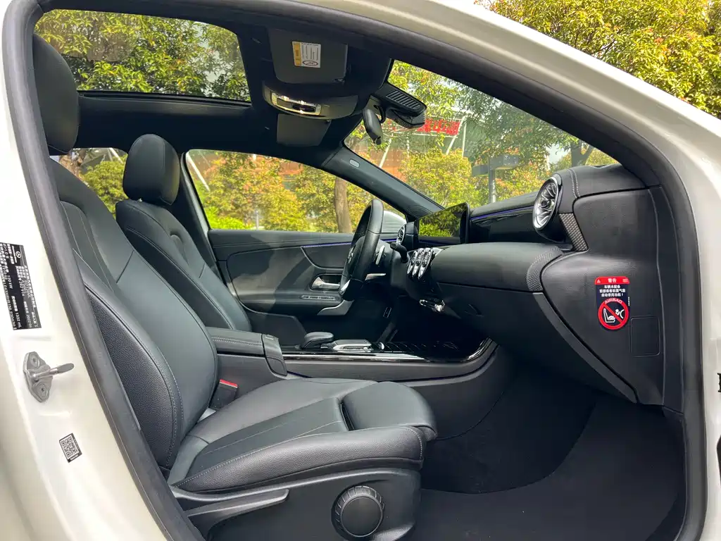 Mercedes-Benz A-Class — фото 15