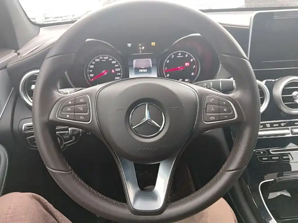 Mercedes-Benz GLC — фото 11