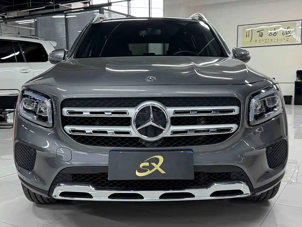 Mercedes-Benz GLB — фото 2