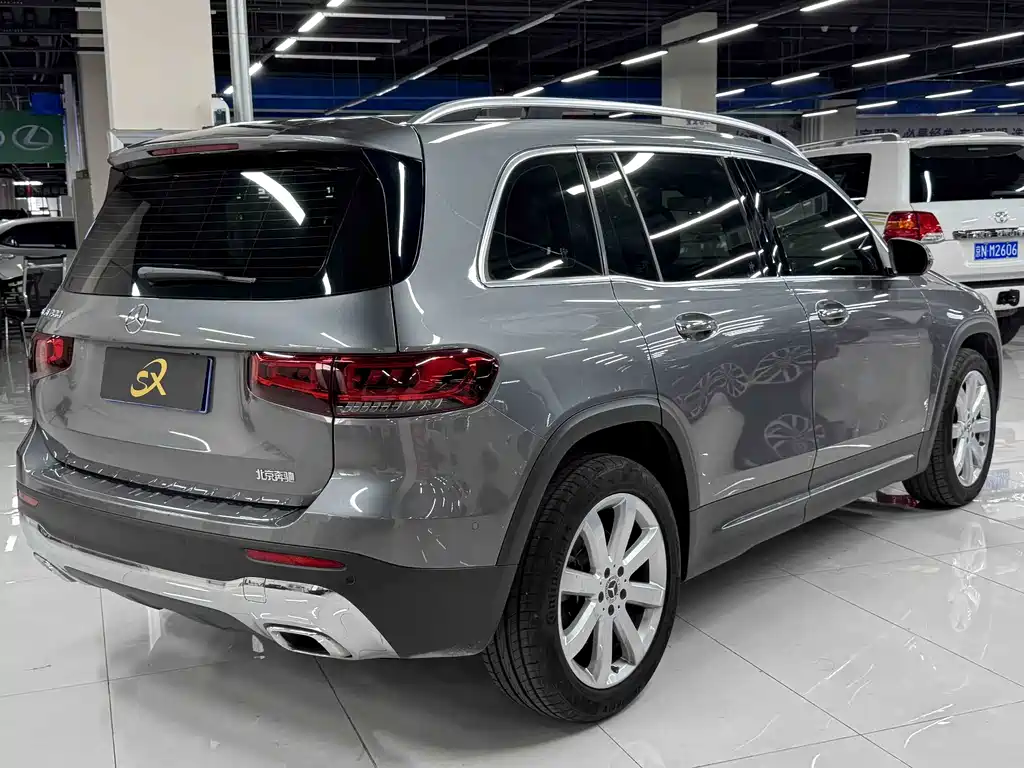 Mercedes-Benz GLB — фото 4
