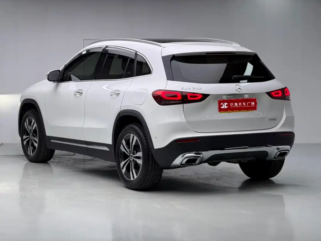 Mercedes-Benz GLA — фото 5