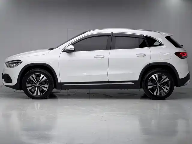 Mercedes-Benz GLA — фото 7