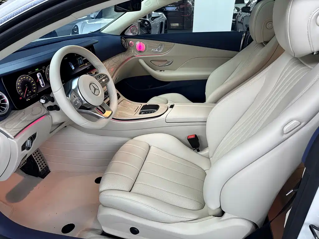 Mercedes-Benz E-Class (Import) — фото 4