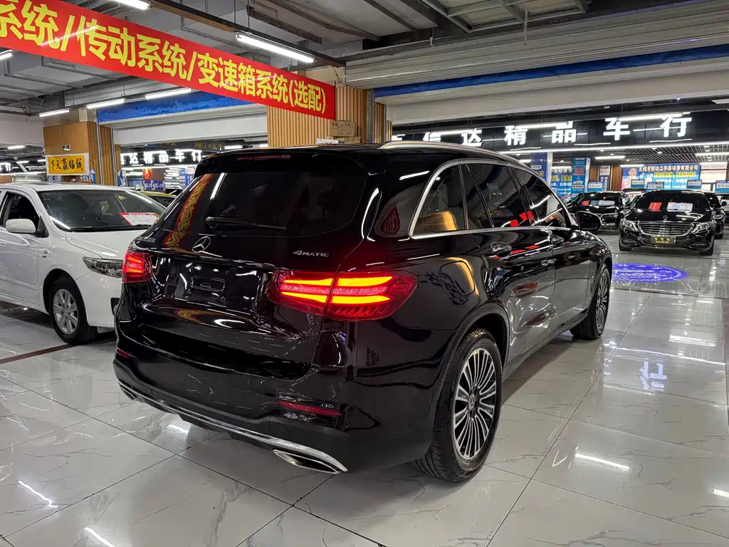 Mercedes-Benz GLC — фото 11