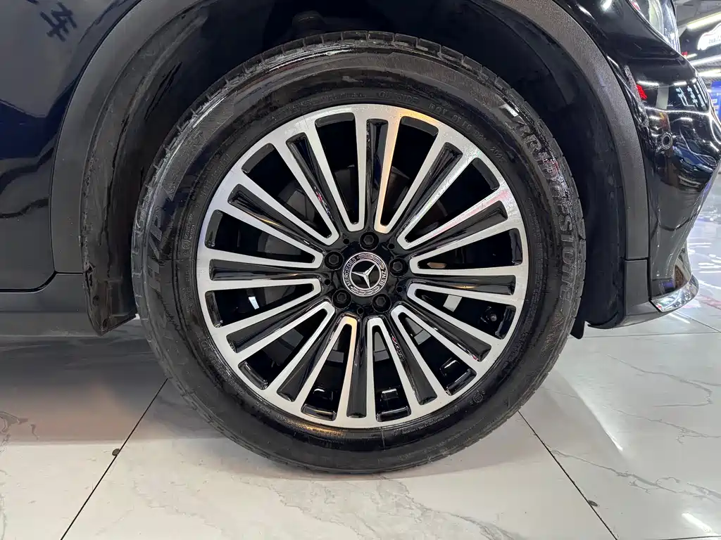 Mercedes-Benz GLC — фото 13