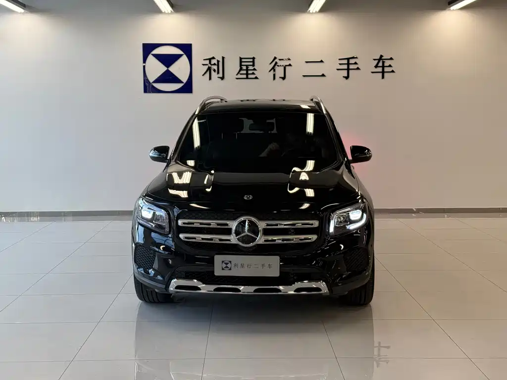 Mercedes-Benz GLB — фото 2