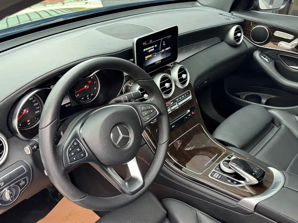 Mercedes-Benz GLC — фото 30
