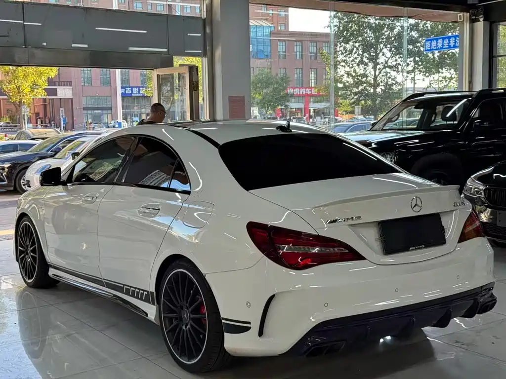 Mercedes-Benz CLA AMG — фото 5