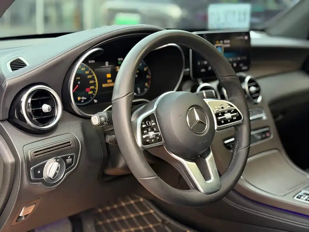 Mercedes-Benz GLC Coupe — фото 10