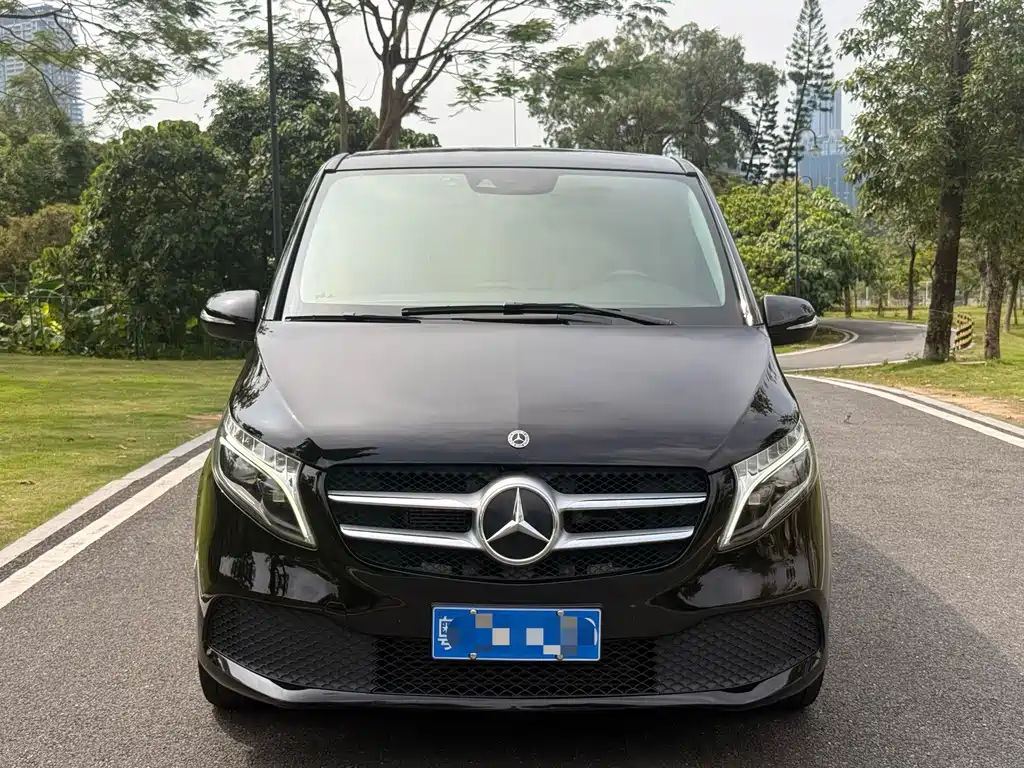 Mercedes-Benz V-Class — фото 2