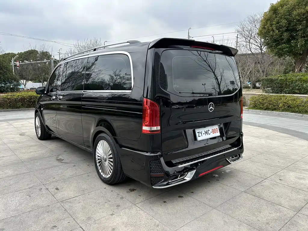 Mercedes-Benz V-Class — фото 6